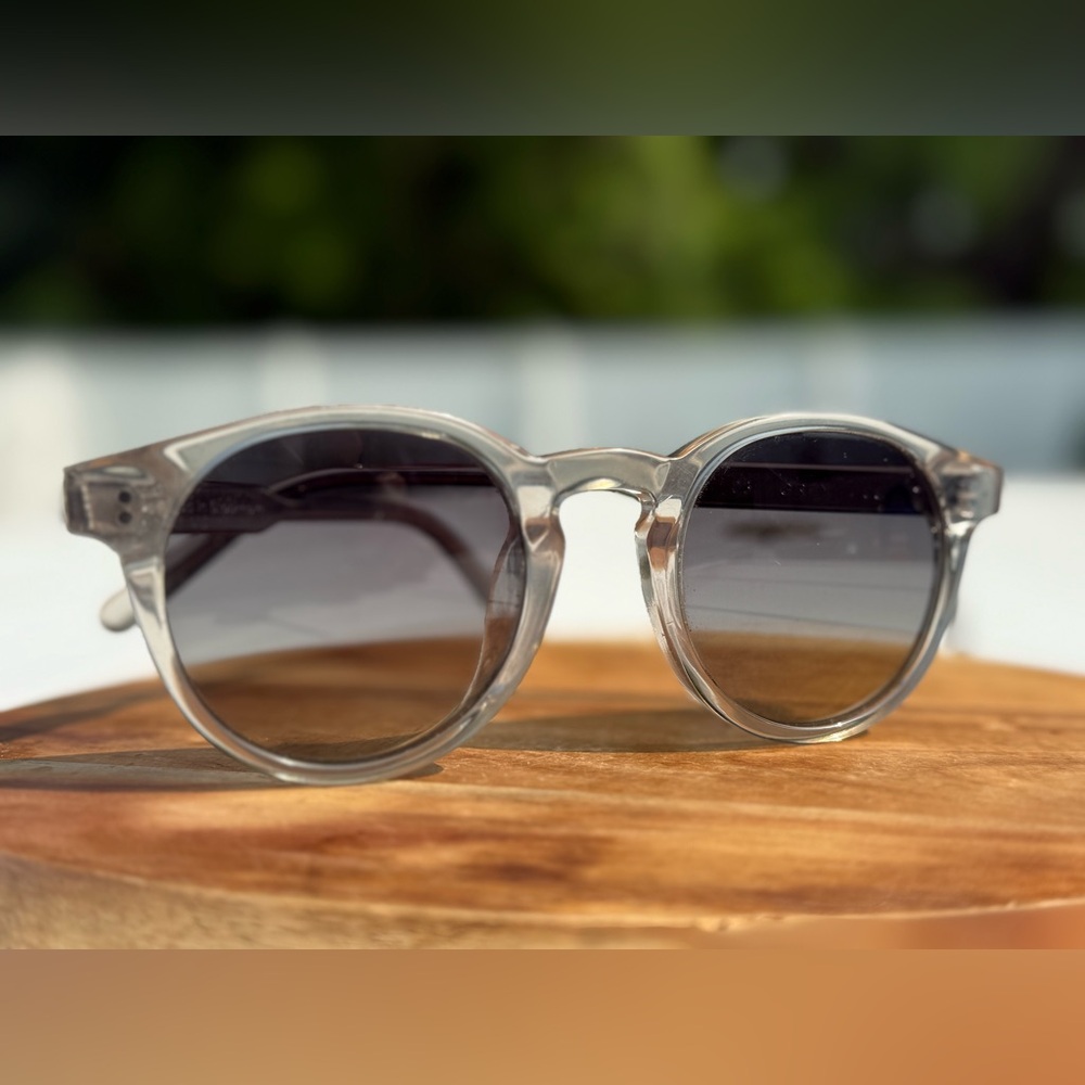 Chimi Sunglasses | 01 Grey